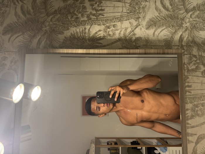 Latino versatil