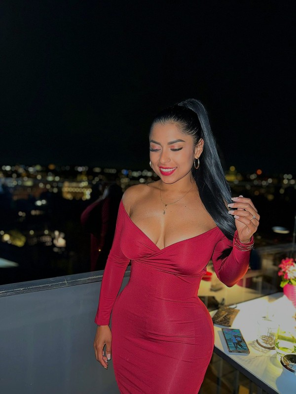 NOVEDAD,súper MORBOSA DE LUJO con ganas de FOLLAR!