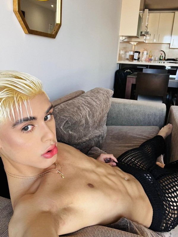 Valentino 20 años ,SEDUCTOR y muy MORBOSO…!!!