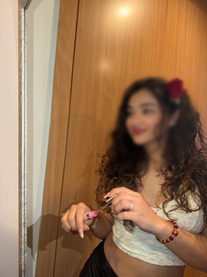 SOY MUY PERRA EN LA CAMA FIESTERA CACHONDA SOL