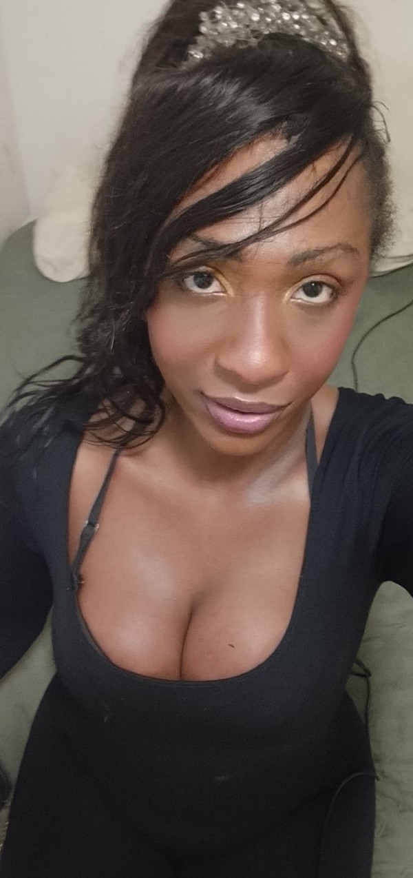 Ola soy gleicy una trans mulata wapa