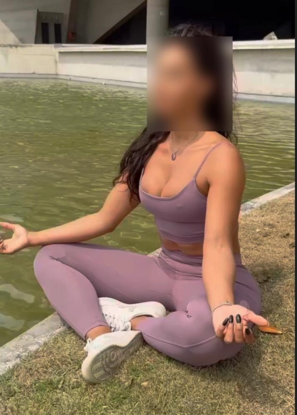 Carla** Relájate en mis manos,sensaciones intensas de placer!!