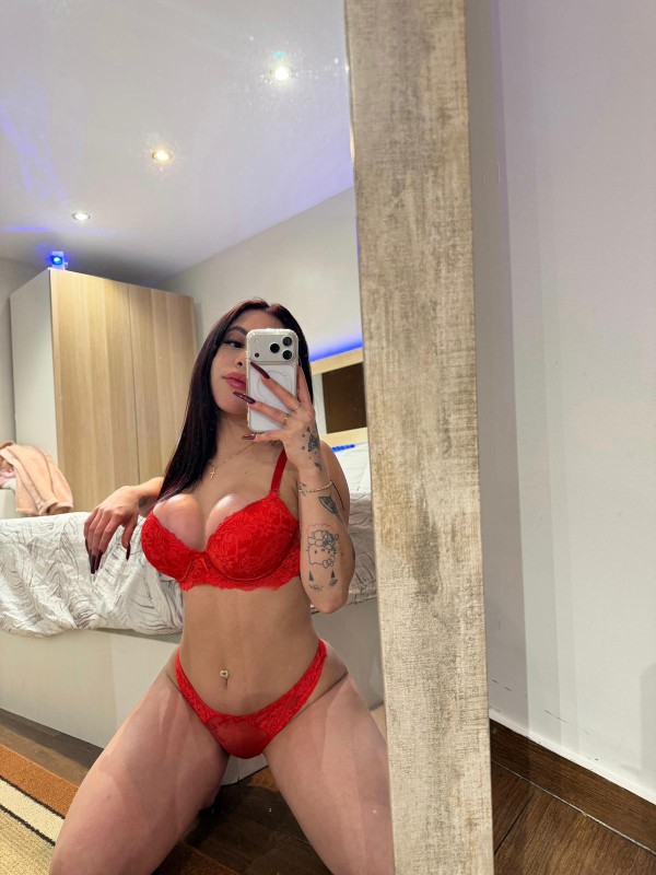 TENTACIÓN ARDIENTE TARRAGONA CURVAS DE PLACER