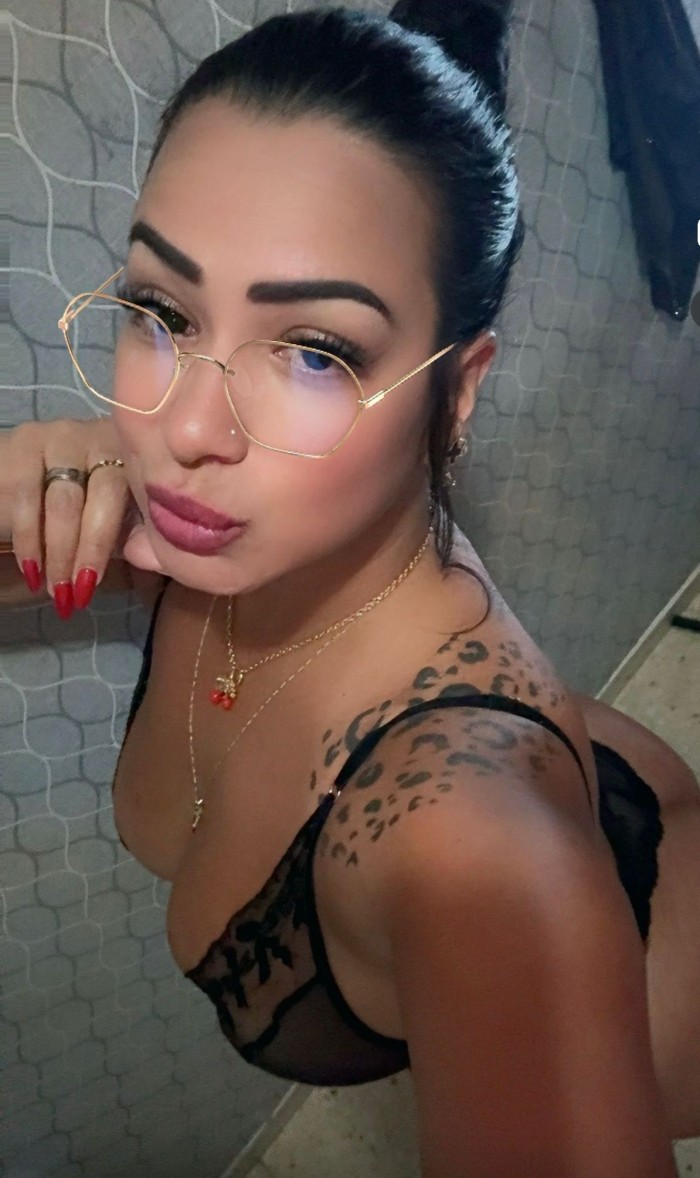 AMBAR CON GANAS DE JUGAR EN MATARÓ