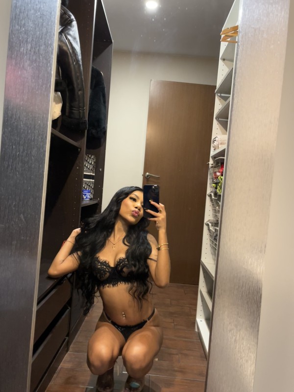 Delgada chica hermosa en Murcia