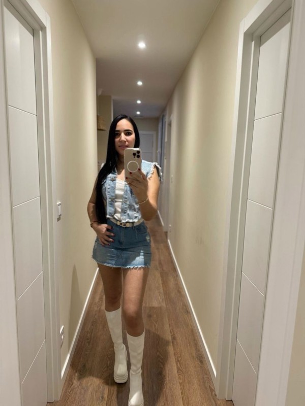 Naomi una sabrosa latina NOVEDAD