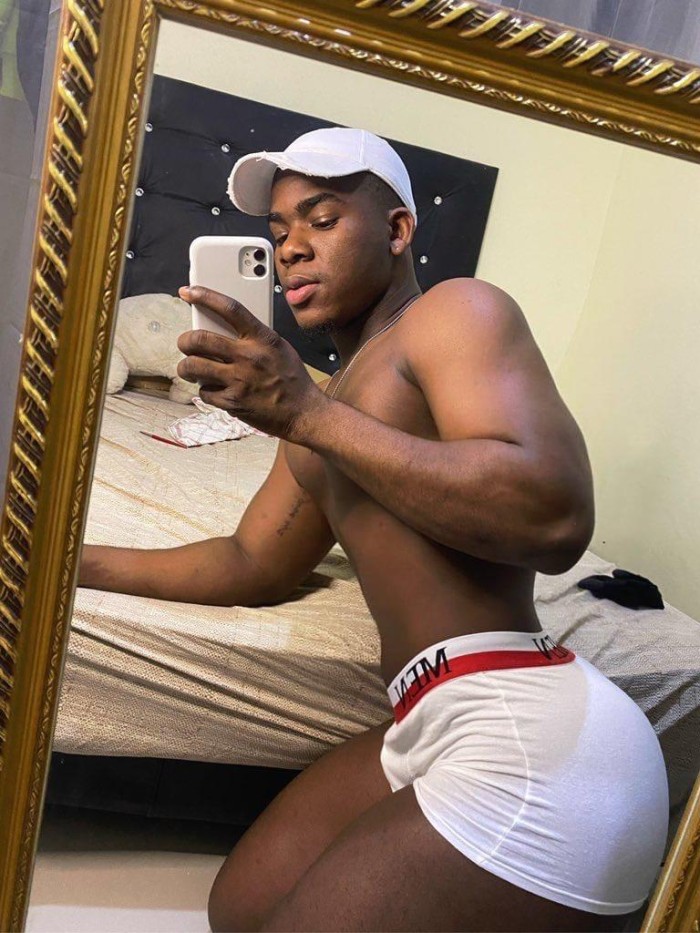 Marlon Colombiano En Badalona