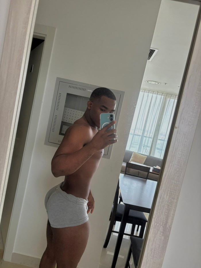 Marlon Colombiano En Badalona