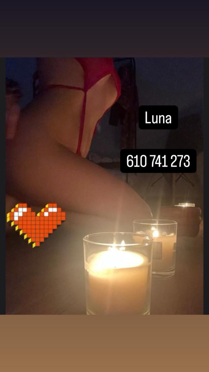 Primera vez por camas. Masajista erótica Española.