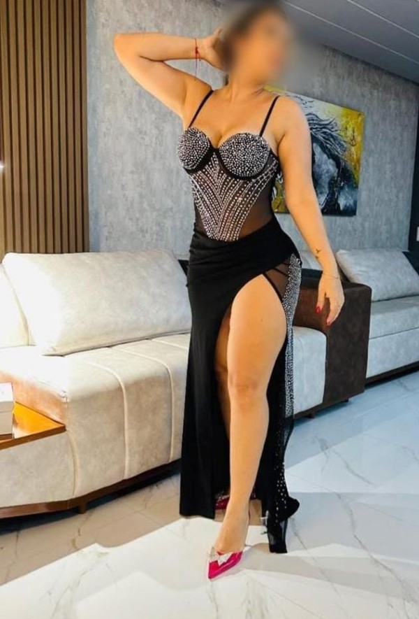 EXOTICA SENSUAL COMPLACIENTE LLENA DE FANTASIAS