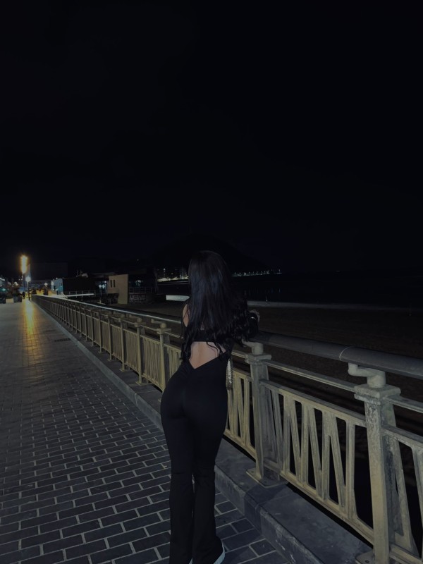 VICTORIA JOVENCITA SEXY E IMPLICADA