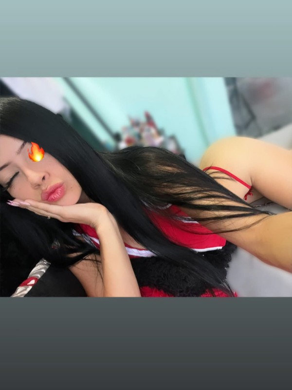 JOVENCITA UNIVERSITARIA COÑITO ESTRECHO FOTOS REALES