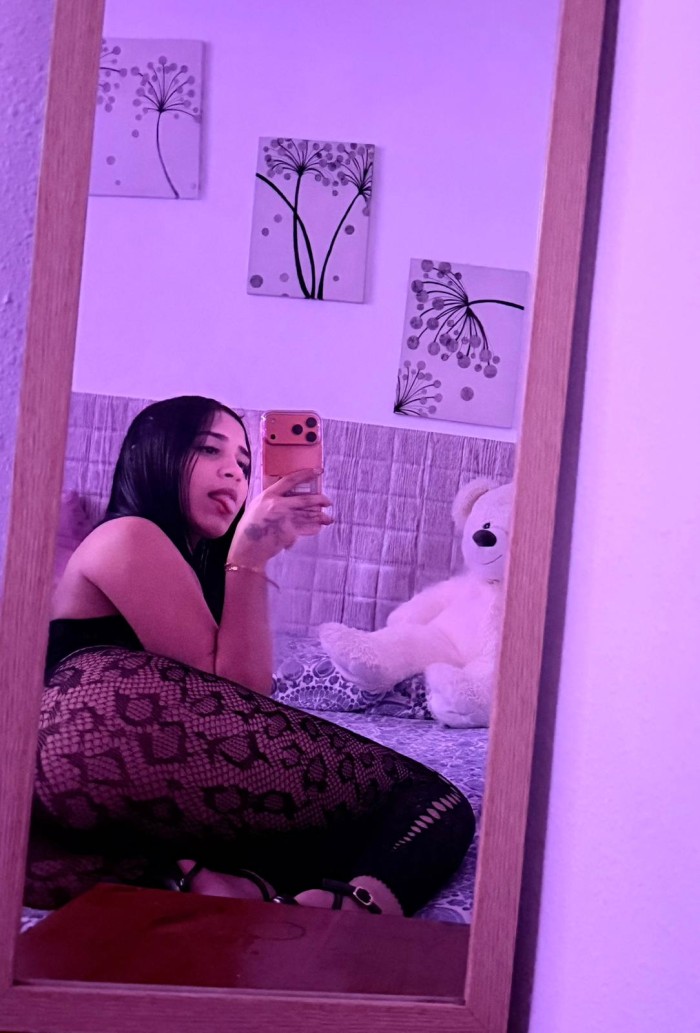 ENCANTADORA SENSUAL COMPLACIENTE BOMBA DE SEXO