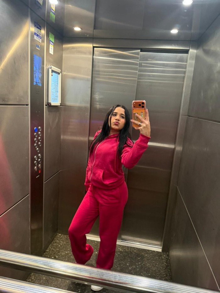 ENCANTADORA SENSUAL COMPLACIENTE BOMBA DE SEXO