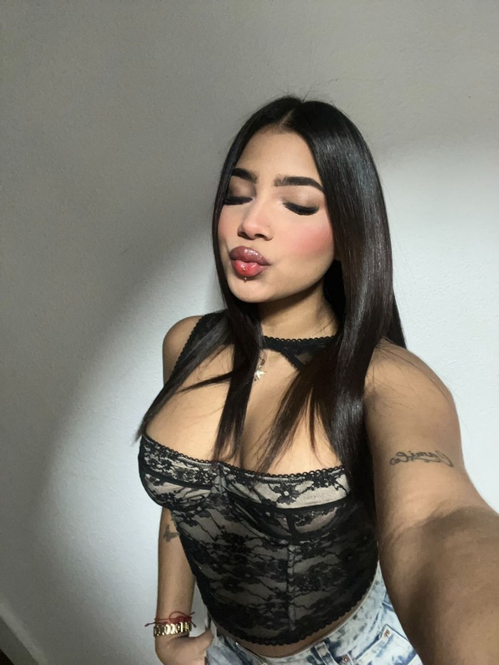 NICOLE VENEZOLANA EXCLUSIVA UNIVERSITARIA