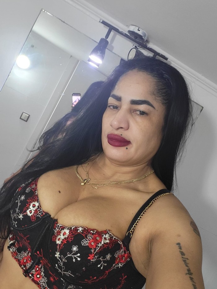 SOY COMPLETA ESTOY 24/7 EN VITORIA GASTEIZ