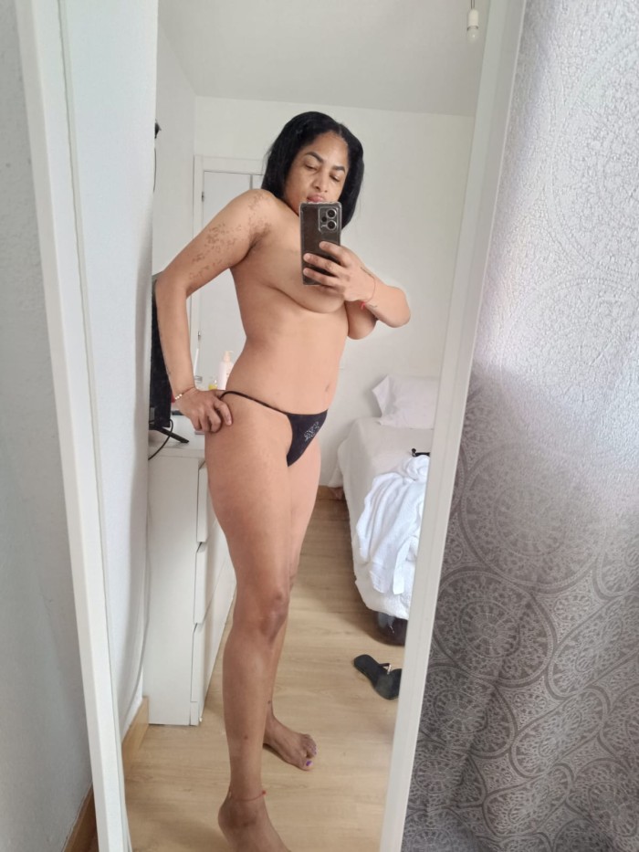 SOY COMPLETA ESTOY 24/7 EN VITORIA GASTEIZ