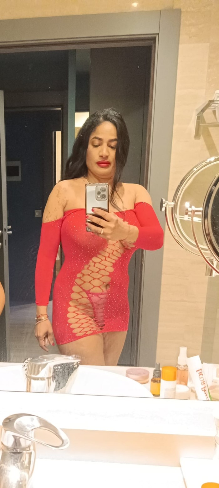 SOY COMPLETA ESTOY 24/7 EN VITORIA GASTEIZ