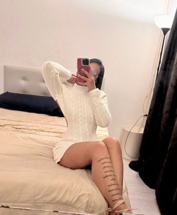NICOL VENEZOLANA SUPER FIESTERA CARIÑOSA