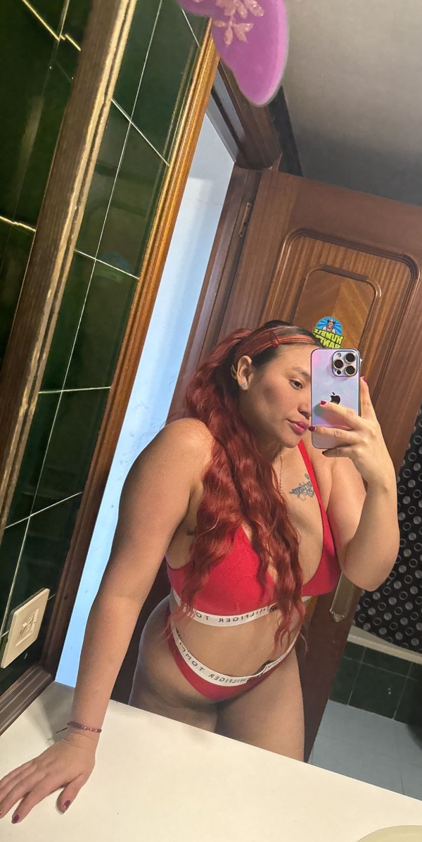 HERMOSA COLOMBIANA LLENA DE MUCHO CARIÑO EN TUDELA