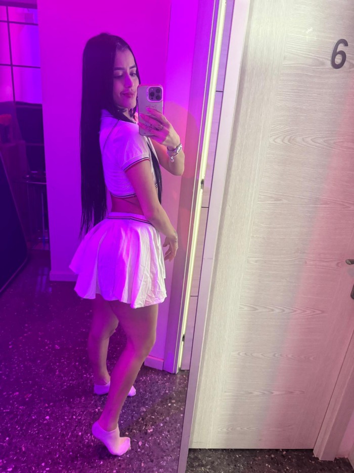 Impresionante colombiana de lujo – Plaza España