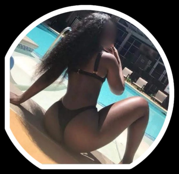 NOVEDAD, MERENAZA GUAPÍSIMA, TODO PECHOS