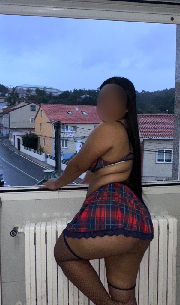 Hermosa colombiana Lista para complacerte