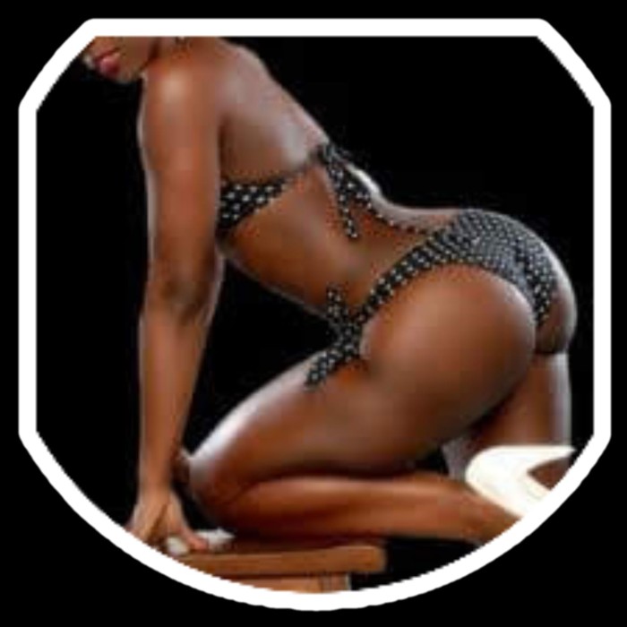 SUPER EXPLOSIVA MULATA FIESTERA MUY GUAR