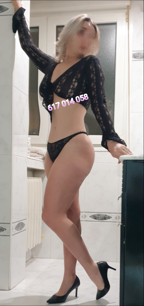 ALICIA UNA MUJER BANDERA, GUAPA SENSUAL INTELIGENTE Y MUY SEXY, INIGUALABLE