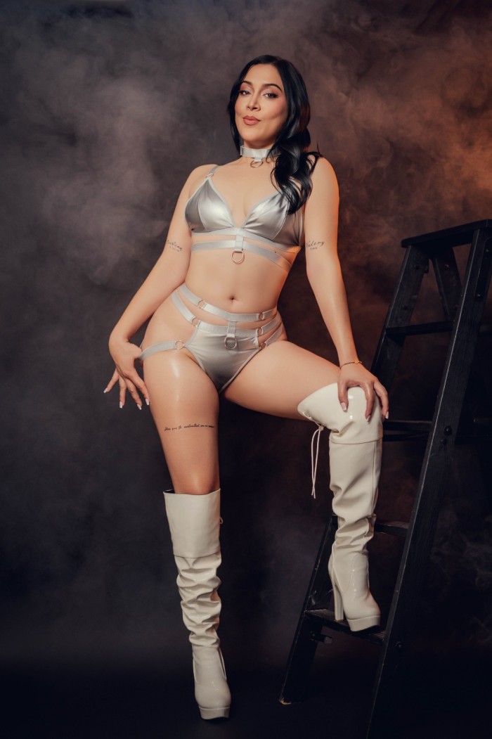 HOLA MI AMOR, ESTOY DE PASO POR AQUI…. COLLBLANC