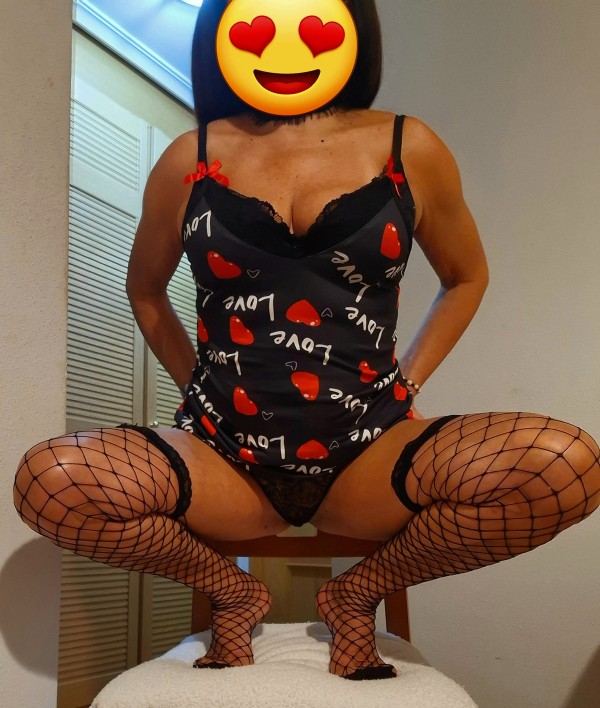 SOY UNA MUJER SEXY Y SÚPER DELICIOSA VEN A DELEITARTE CON MIS ENCANTOS…