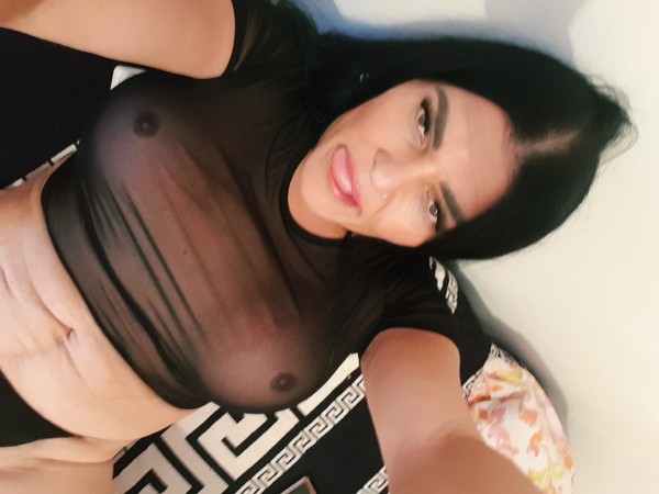 Valeria tras de su halago videollamada y salida 24