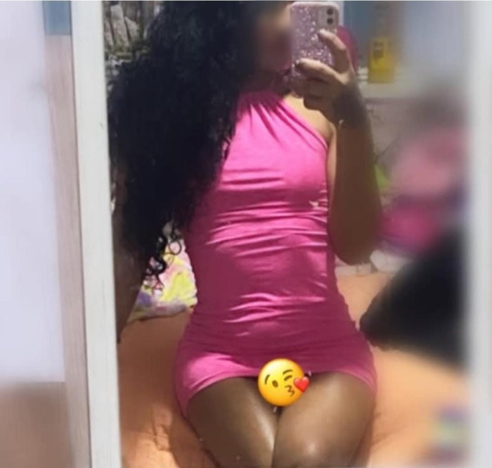 CHICA TRANS CON RICA SORPRESA PARA DISFRUTAR