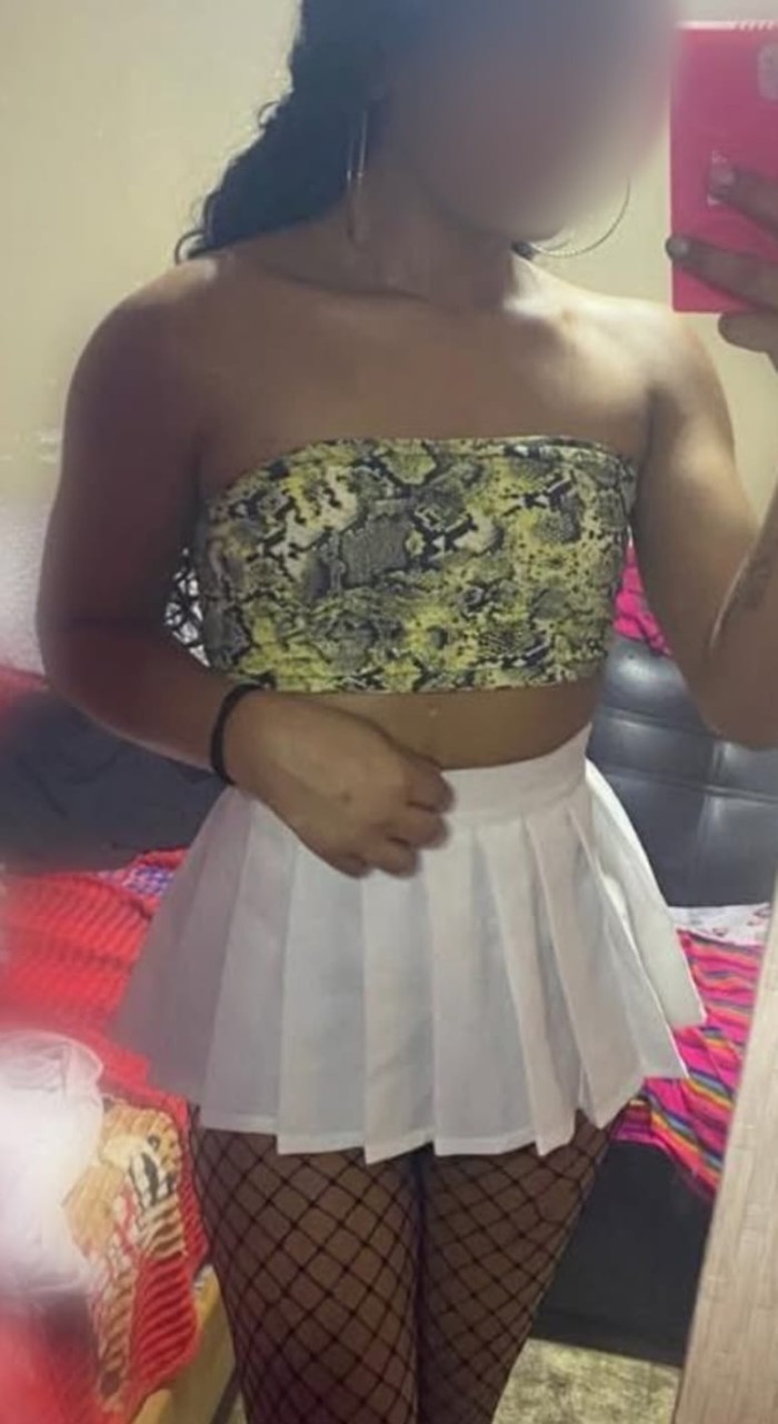 CHICA TRANS CON RICA SORPRESA PARA DISFRUTAR