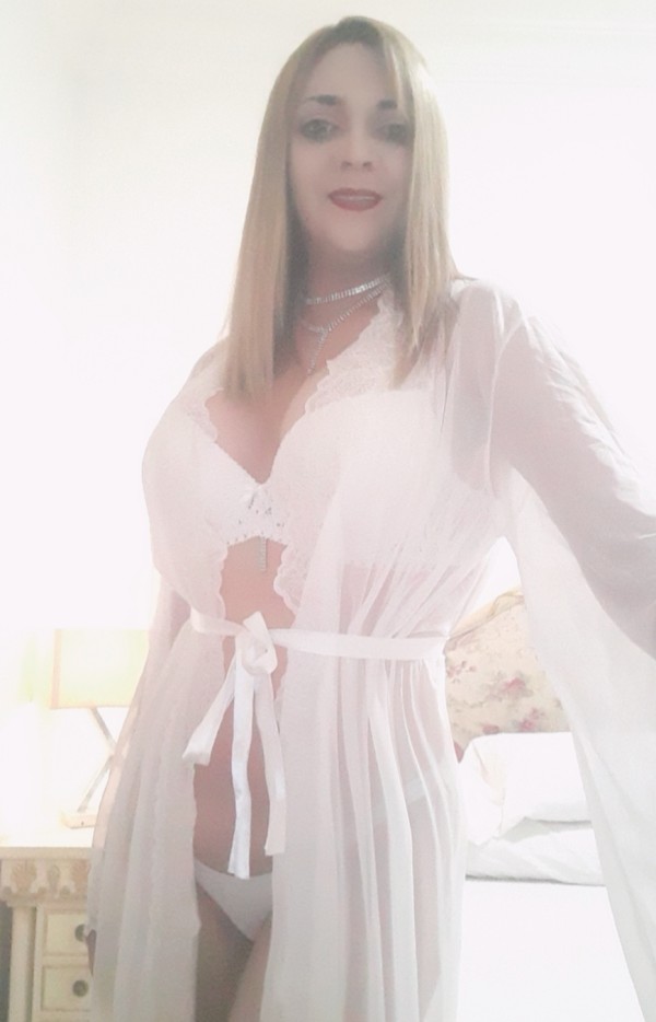 EN BURGOS CAMILA TRANSEXUAL MISS 54 FOTOS REALES