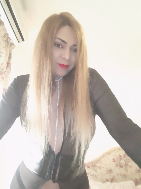 EN BURGOS CAMILA TRANSEXUAL MISS 54 FOTOS REALES