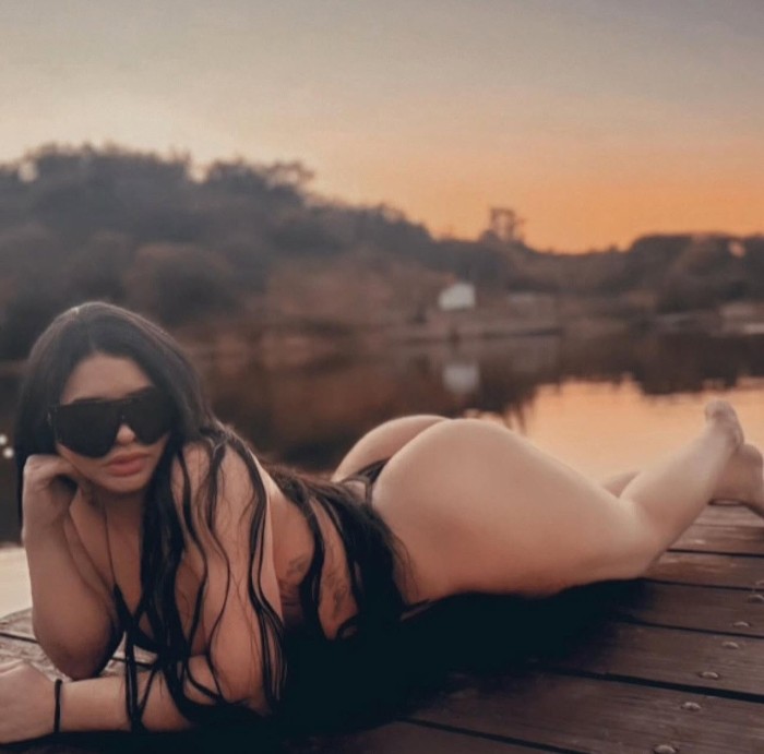 MUJER EXOTIKA DISPUESTA AL PLACER SQUIRTING A FULL