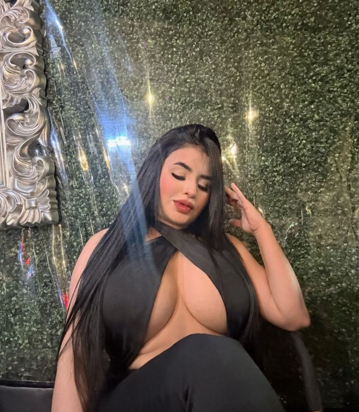 MUJER EXOTIKA DISPUESTA AL PLACER SQUIRTING A FULL