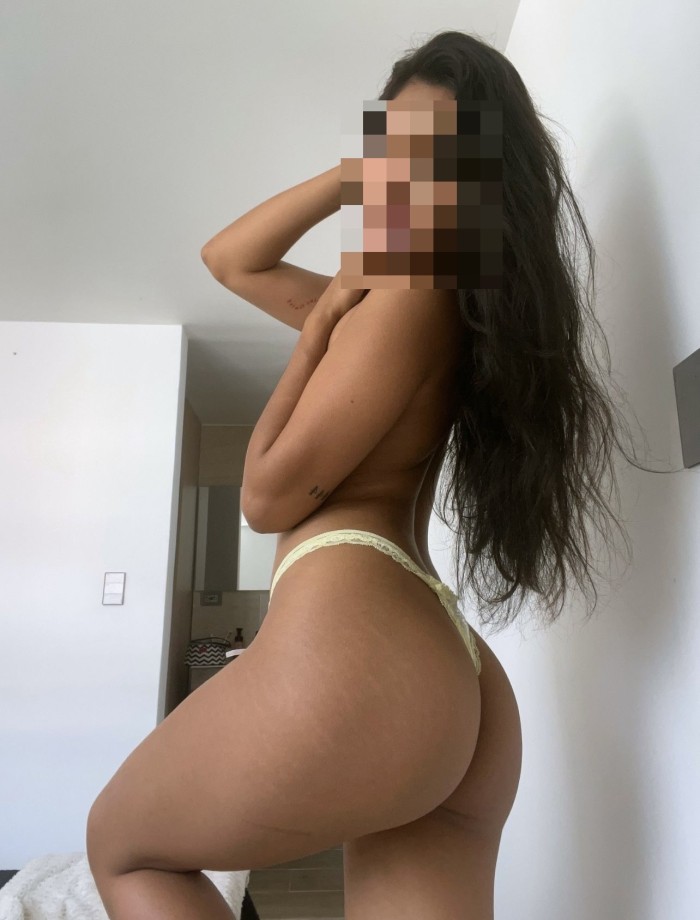 NIÑATA COMPLACIENTE SCORT DE LUJO