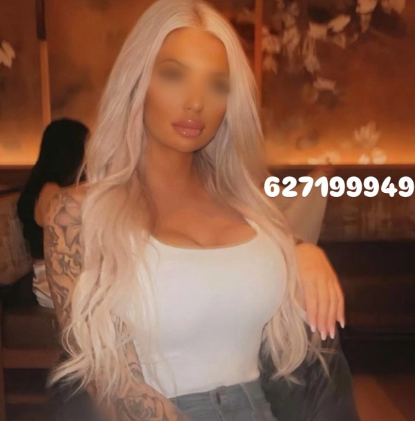 ESPAÑOLA 24 AÑOS PISO PRIVADO