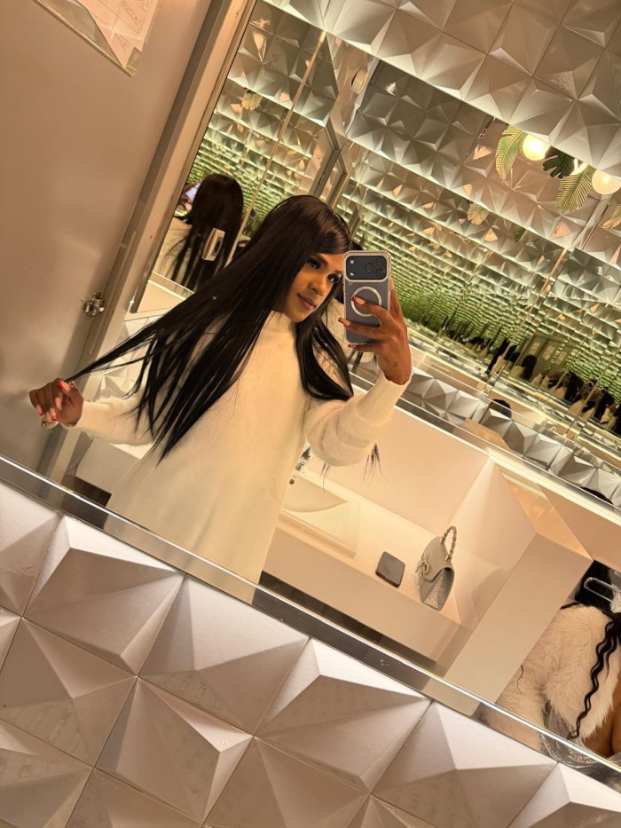 ENCANTO Y MAGNETISMO EN CADA MIRADA 652076081