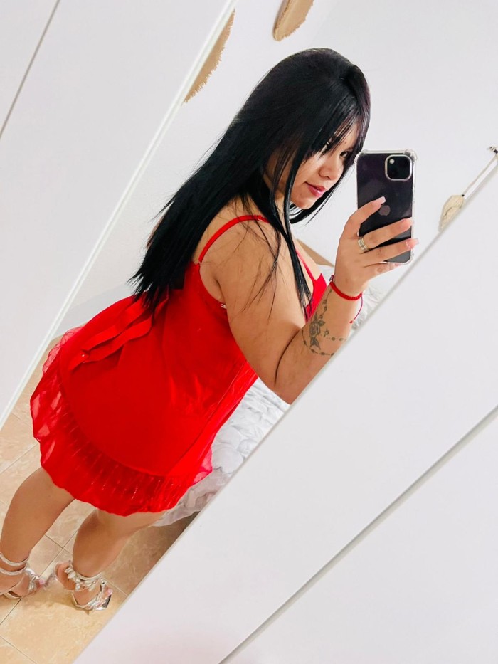 JOVENCITA VENEZOLANA CALIENTE Y BIEN GUARRA