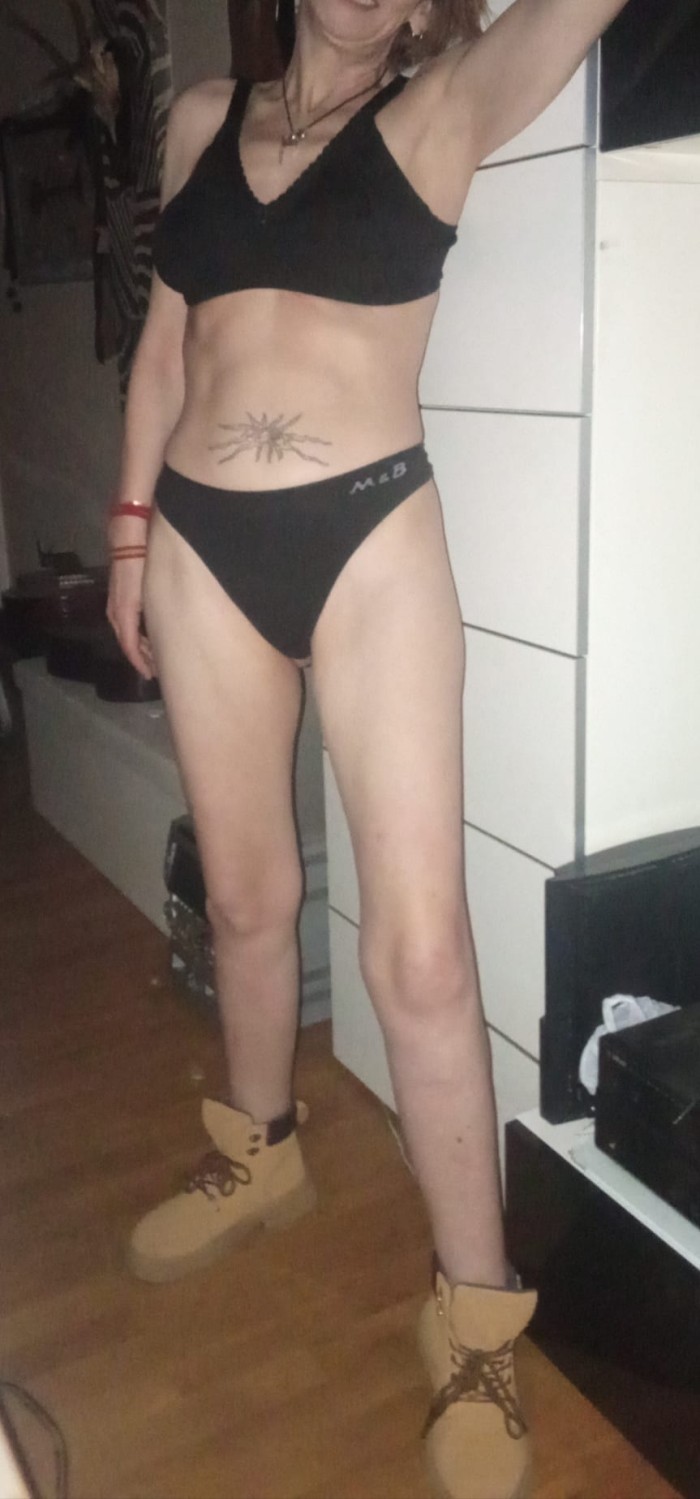 HOLA SOY YASMIN DIOSA ESPAÑOLA 24 HORAS