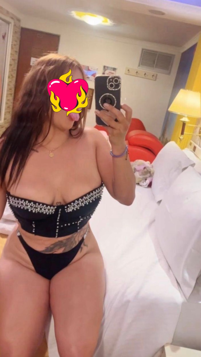 PAULA GRAN NOVEDAD GUARRA Y VICIOSA (SOLO SALIDAS)