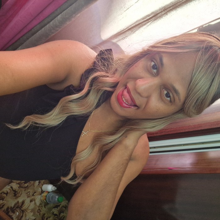 CD MULATA MASAJE COM SITIO SOLO CITA