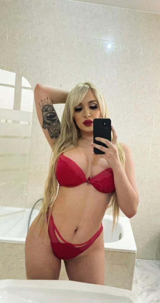 Novedad chica española jovencita