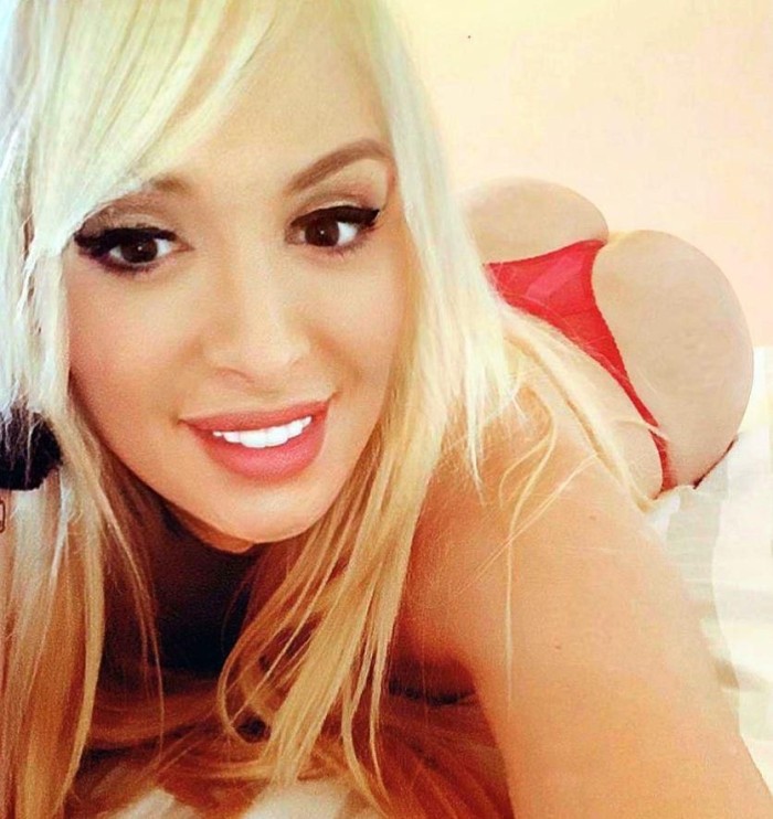 Novedad chica española jovencita