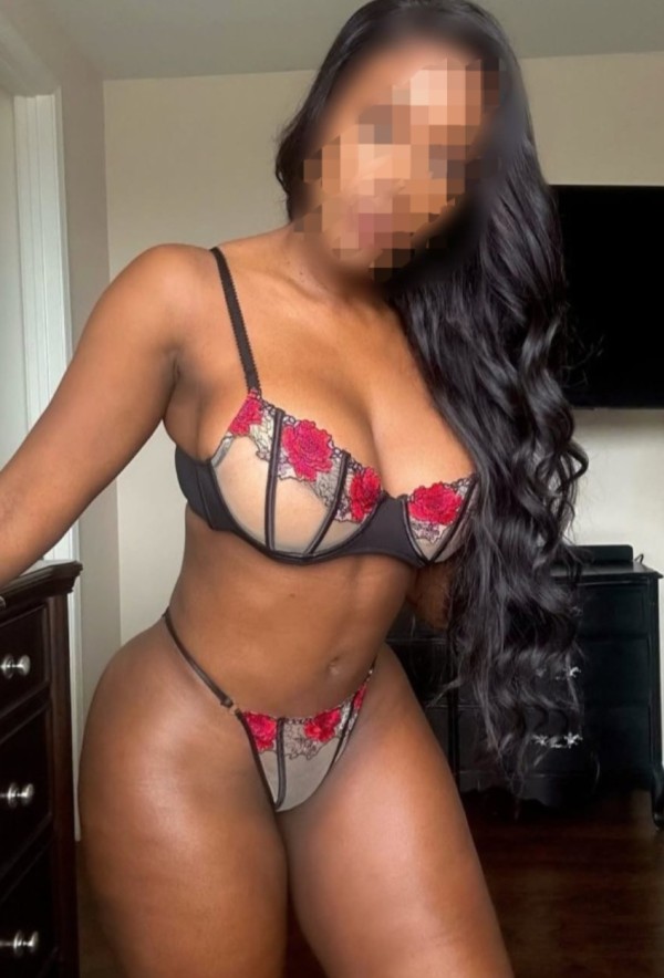 Fiestera guarra puta nifomana me encanta  el sexo en san sebastian