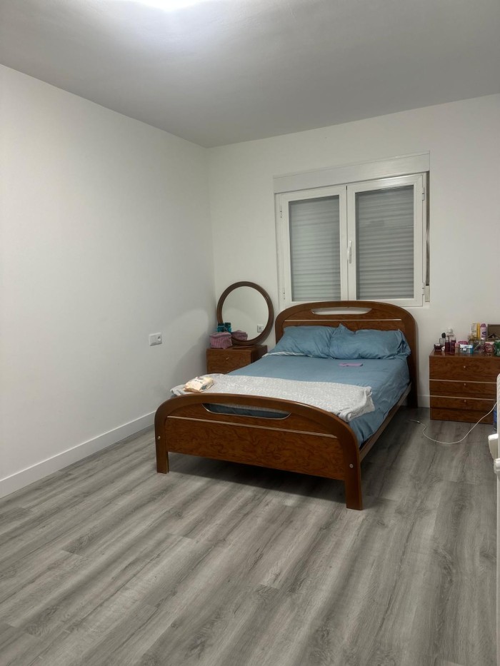 Alquilo habitaciónes en León centro para chica