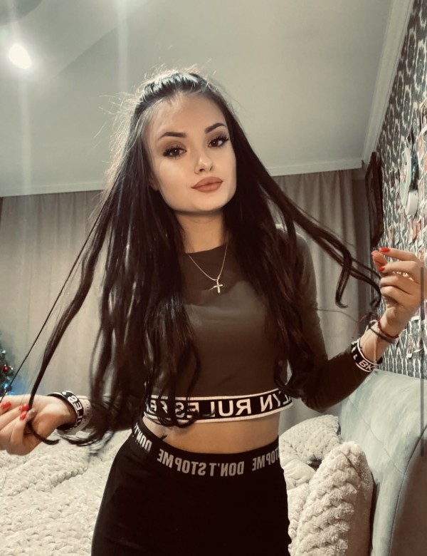 Soy una jovencita muy sexy y caliente